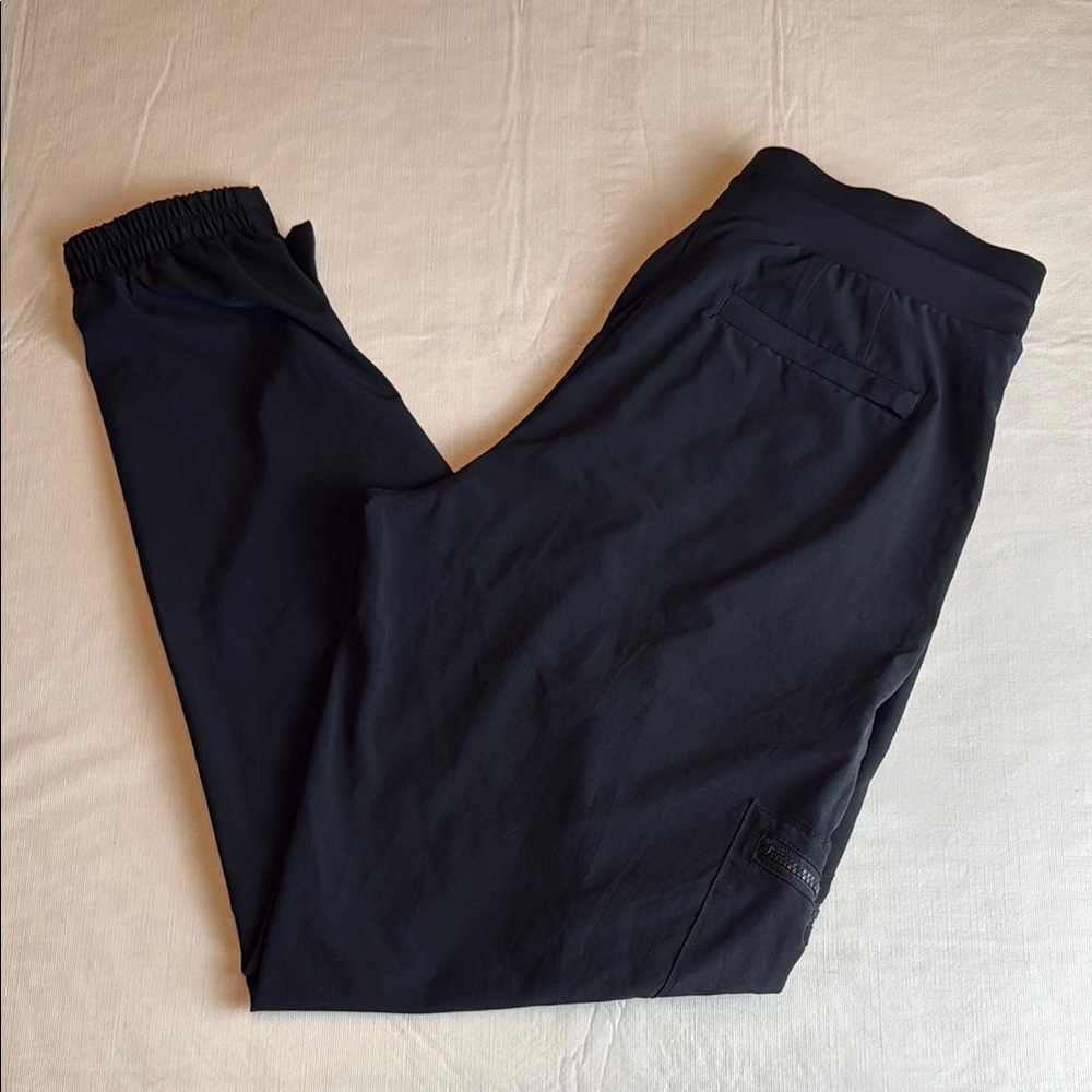 Athleta Women's Black Go Far Travel Jogger Pants Size 0